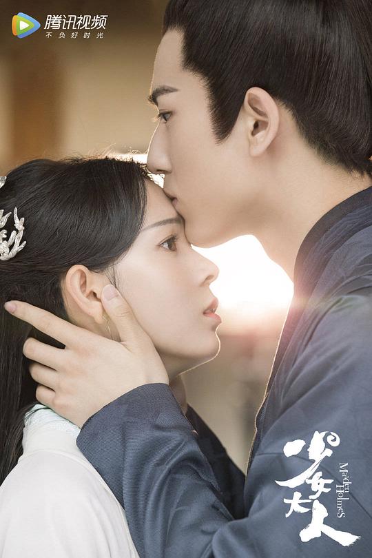 妇女风韵饱满照图片影视海报